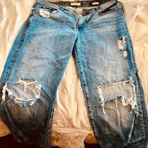 Banana Republic Vintage Boyfriend Denim Jeans. Woman’s size 31